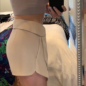 Same skirt, different color 💘